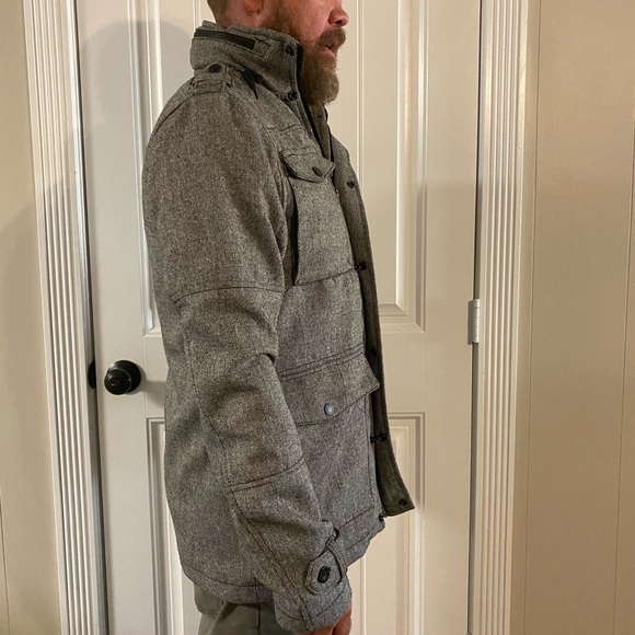 Empyre Coat - Picture 2 of 5